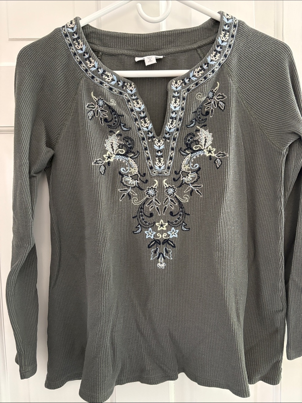 J Jill Embroidered V-Neck Waffle Knit Top - Sage Green XS Petite